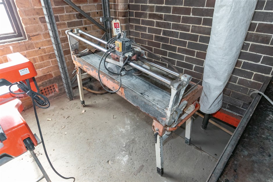 Husqvarna TS60 Wet Tile Cutting Saw