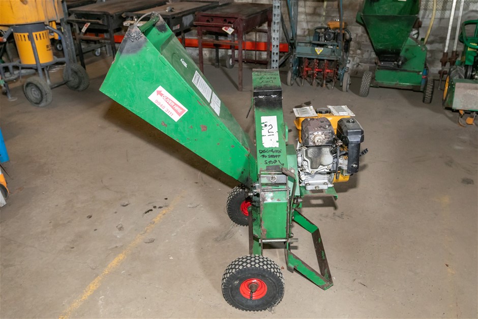 Petrol Mobile Garden Shredder