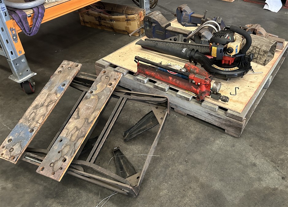 Pallet – Assorted Vices, Leaf Blowers & Workshop Equipment