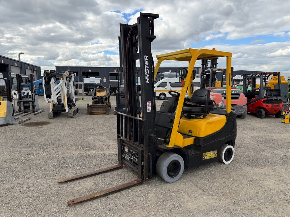 Hyster H18TX Counterbalance Forklift