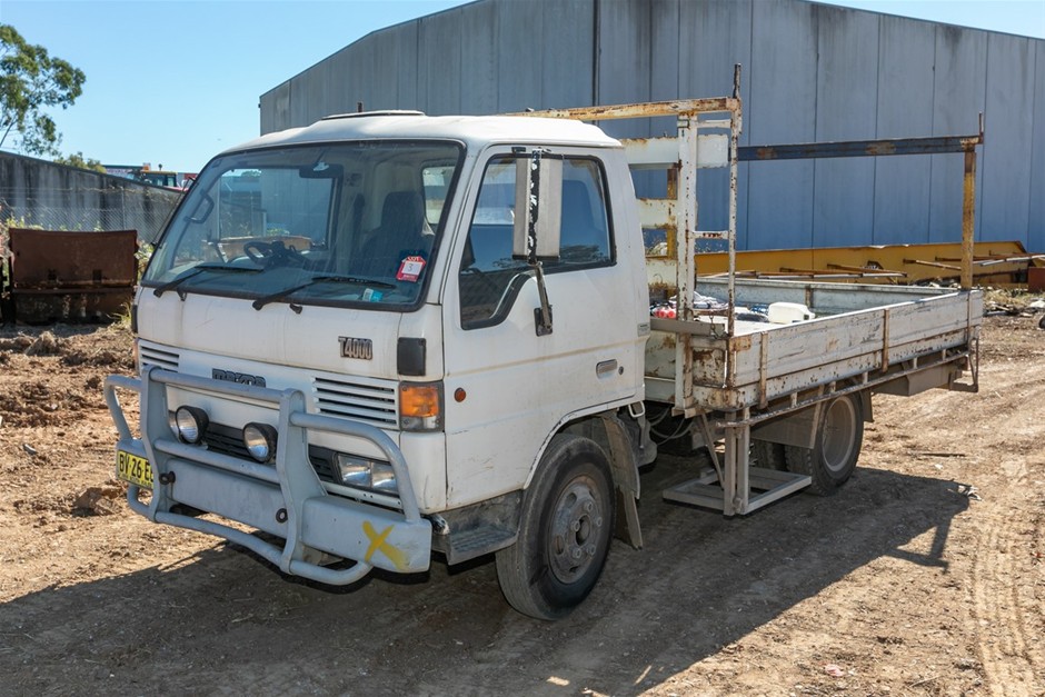 1995 Mazda WG T4000 Tray Body Truck