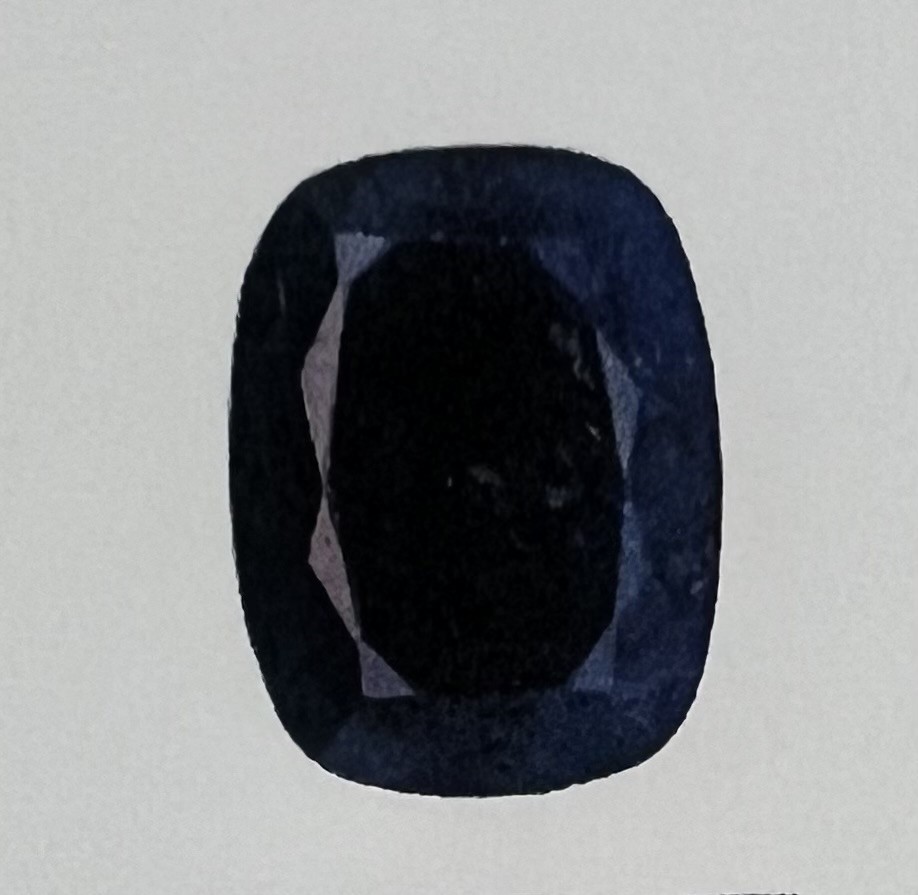 2.33 carats natural sapphire Madagascar certified