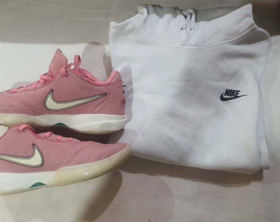 Nike XX Air US 10,Nike Hoody M.Used