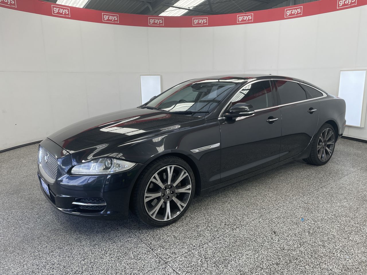 2013 Jaguar XJ 3.0D PREM LUX SWB