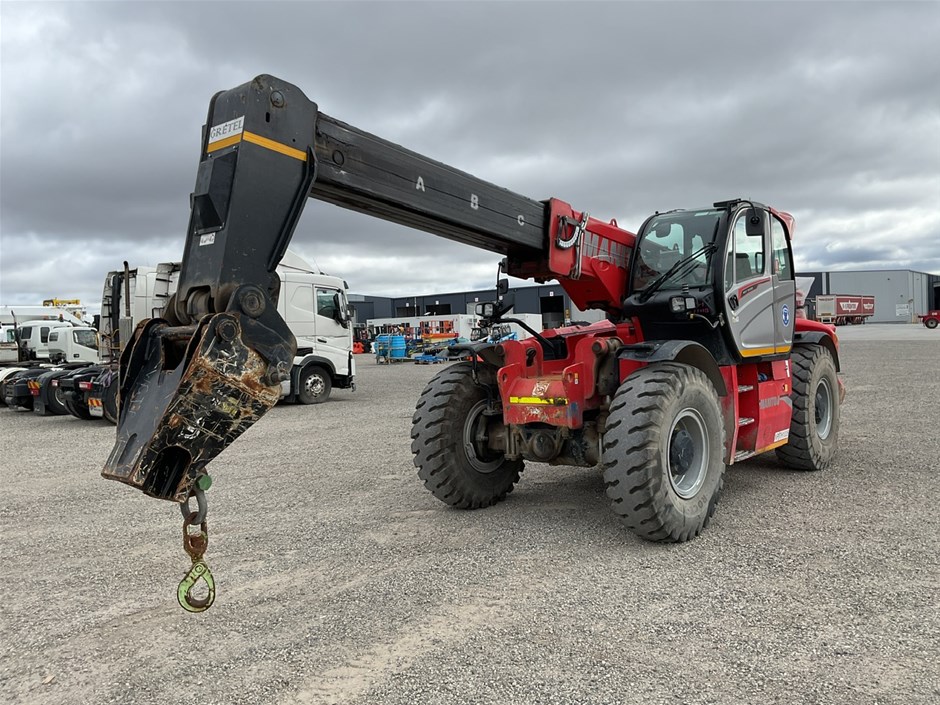 <p>2022 Manitou  MHT10200 Telehandler</p>