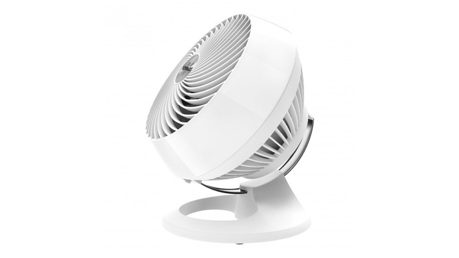 VORNADO Whole Room Air Circulator Model 660, White. Buyers Note - Discount