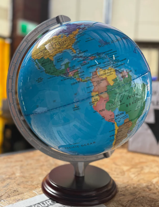 Classic Traditional World Globe 30cm diameter. Photo as is.