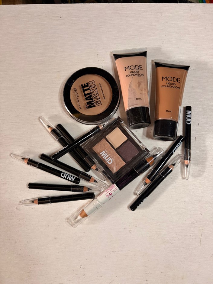 15x Assorted Loose Makeup/Accessories