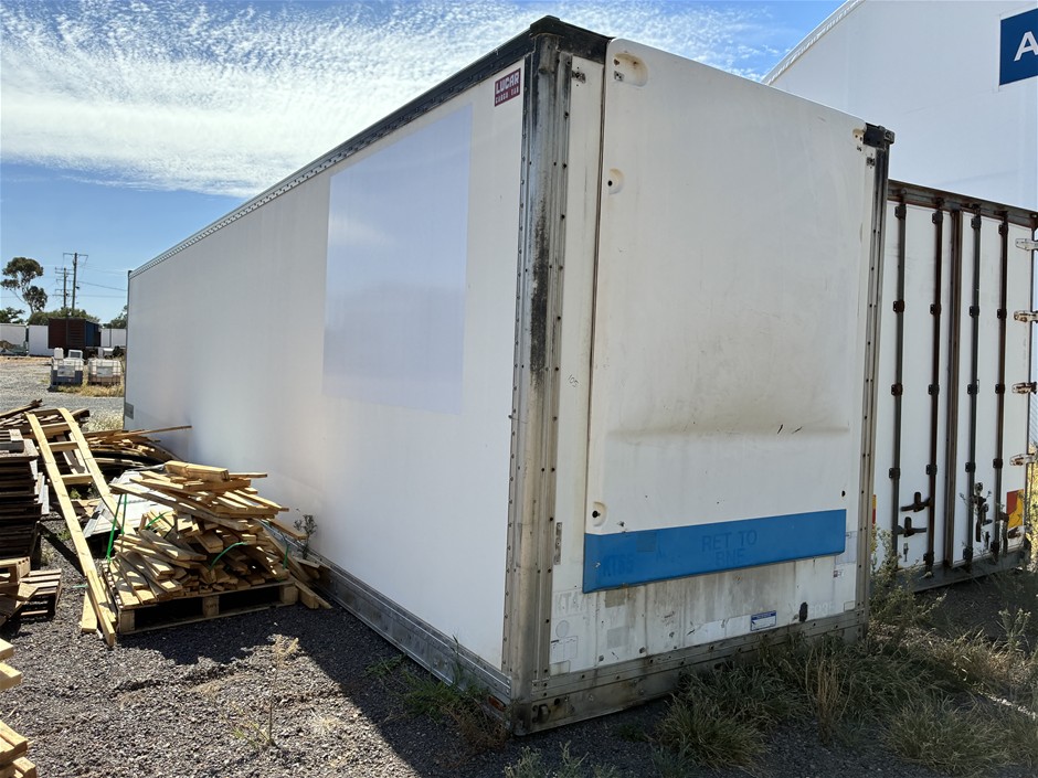 <B>Refrigerated Truck Body (44 Ft)</B>