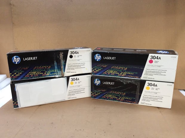 HP 304A CC533A Magenta&CC530A &CC532A Yellow LaserJet Cartridges (Lot of 4)