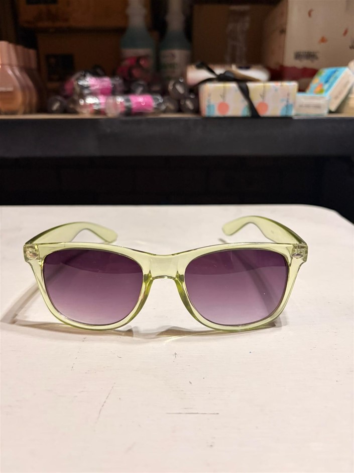 Clear Green Flame Sunlasses