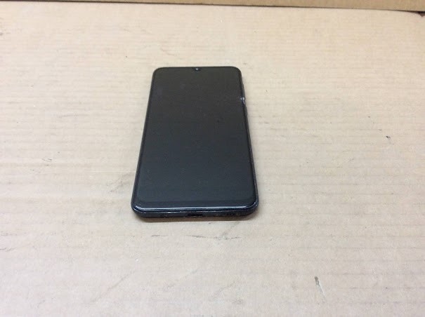 SAMSUNG GALAXY A30 Phone 32GB