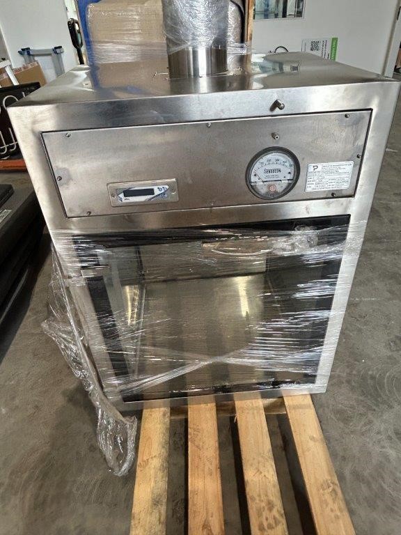 2021 INNOVATIVE Pharmatech Dynamic Pass Box for Laboratory Clean Room