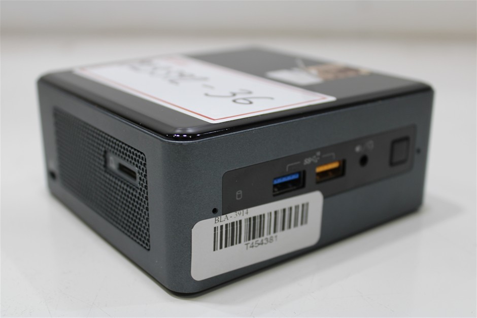 INTEL NUC8I7BEH