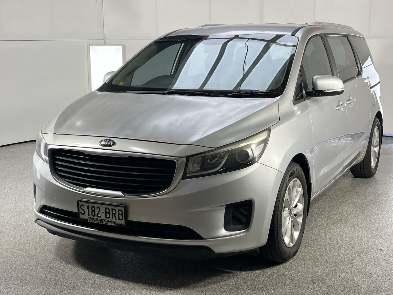 2015 Kia Carnival S YP Automatic 8 Seats People Mover