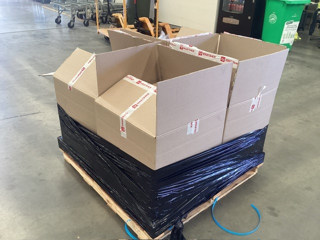 <p>Pallet Of Assorted Miscellaneous Items </p>