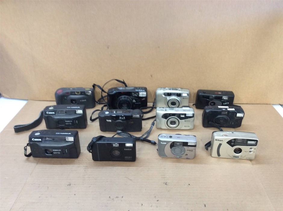 Canon Kodak Nikon Ricoh Samsung Konica Compact Film Cameras (Lot of 12)