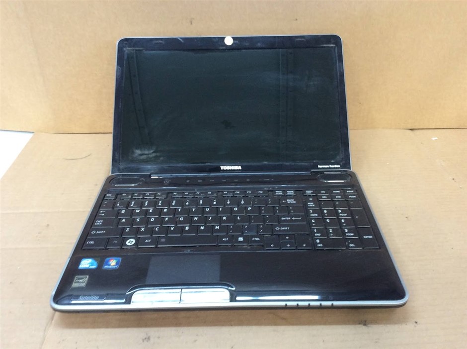 TOSHIBA Satellite A500 Laptop i5-M430 4GBRAM 160GB Black