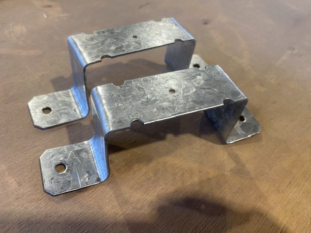 Large Qty of Dunnings Top Hat Galvanised Brackets, Pallet