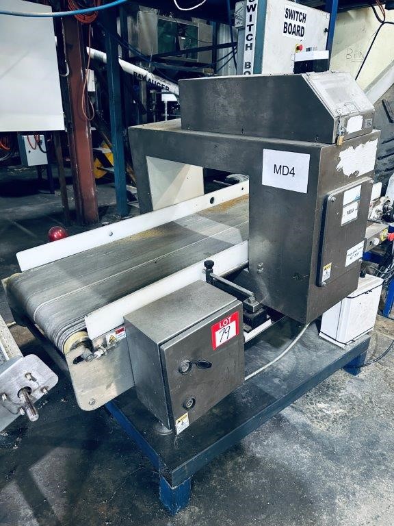 Metal Detector IMD-I With Conveyor