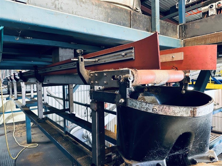 EQUIPMENT TRADERS 095 400 x 6000 Food Grade Belt Conveyor