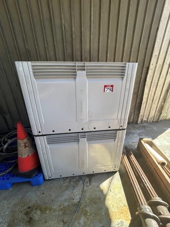 2 x NALLY MEGABIN 780 S PVC Tubs