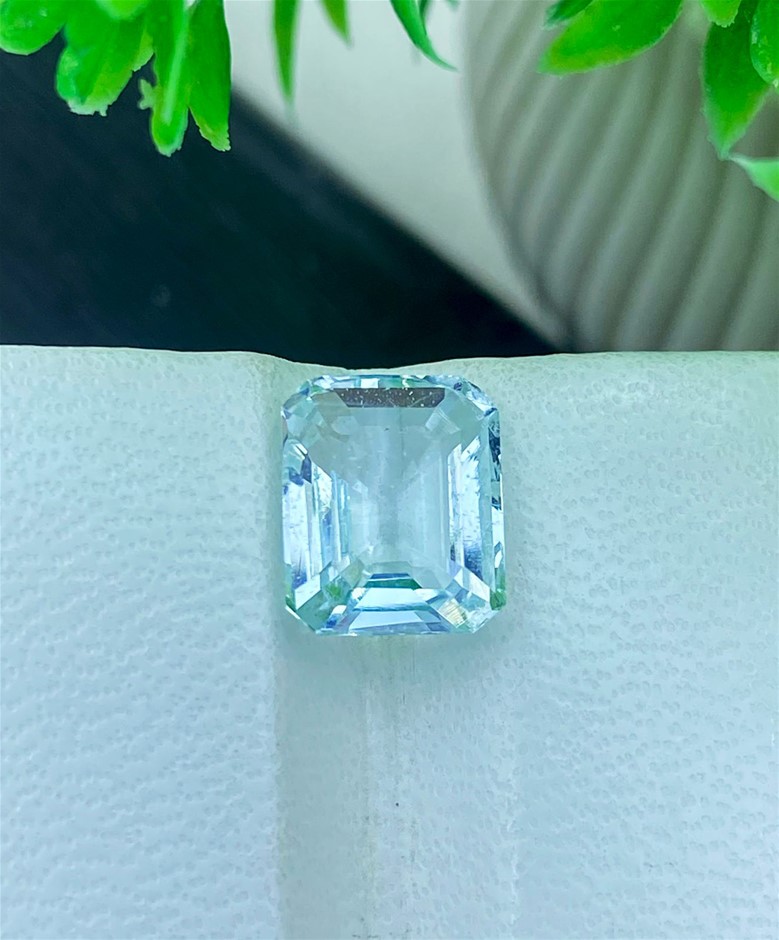 3.25 CT Natural Quality Aquamarine