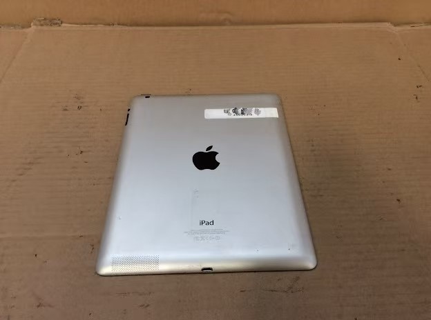 Apple iPad 4 (A1458) Tablet 16GB