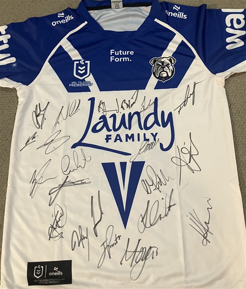 CANTERBURY BULLDOGS 2026 SQUAD SIGNED JERSEY