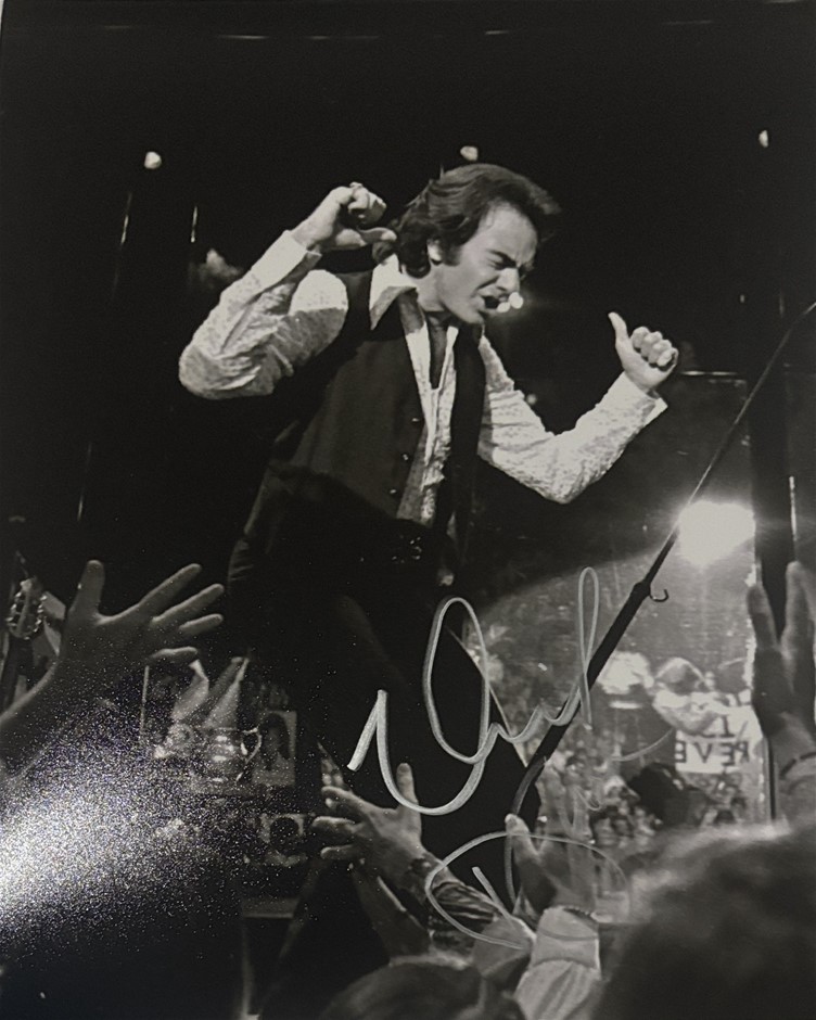 NEIL DIAMOND SIGNED CONCERT PHOTO