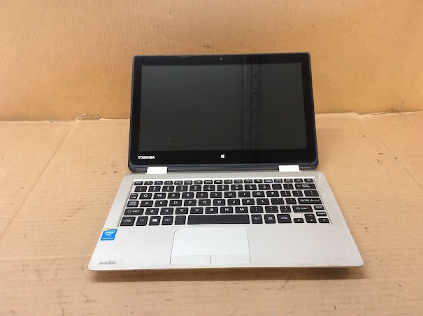 TOSHIBA SATELLITE L10W-B Laptop PENTIUM N3540 4GBRAM/500GB
