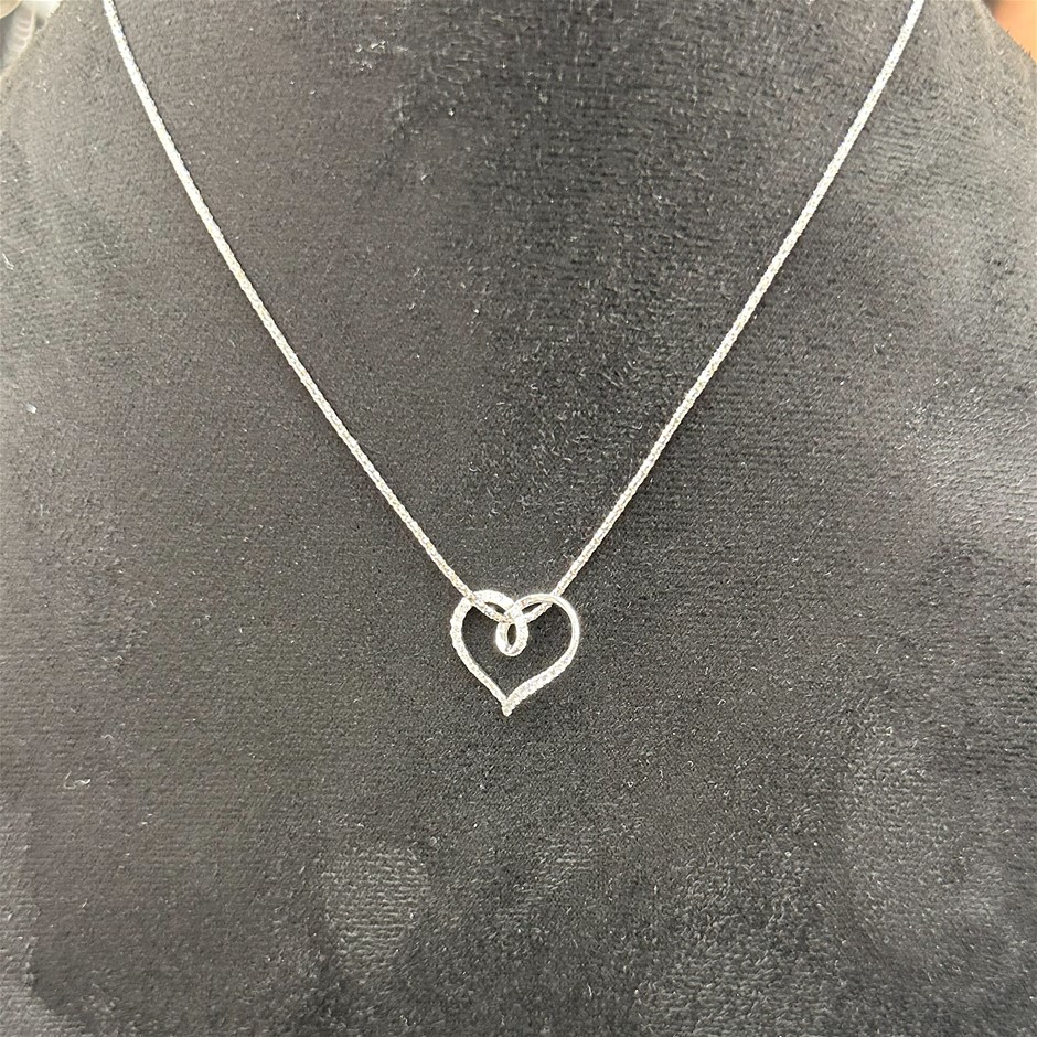 DIAMOND HEART NECKLACE WHITE GOLD NATURAL DIAMOND