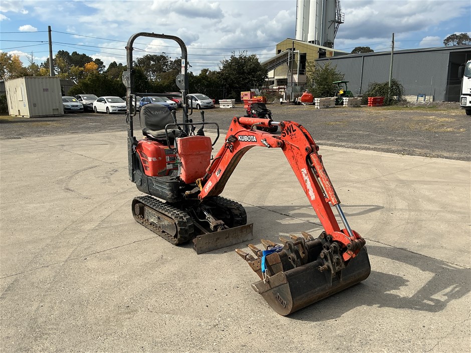 <p>Kubota K008-3 Mini Excavator</p>