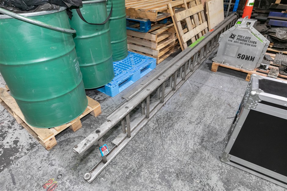 LYGE Extension Ladder (3 Section)