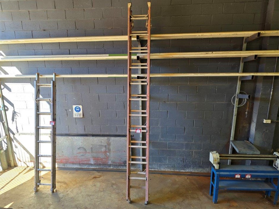Unbranded Fibreglass Extension Ladder