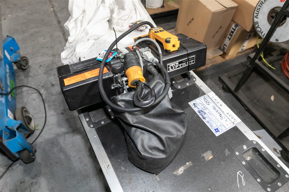 Liftket 030/20MB Electric Winch with Control