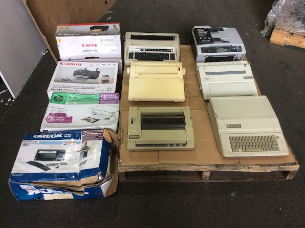Olympia/Canon ES3/Brother AX-24/Apple IIe/Apple vintage Electronic Typewrit