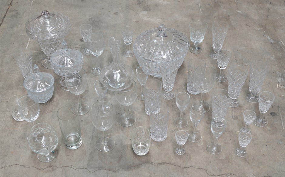 30 x DRINKING GLASSES