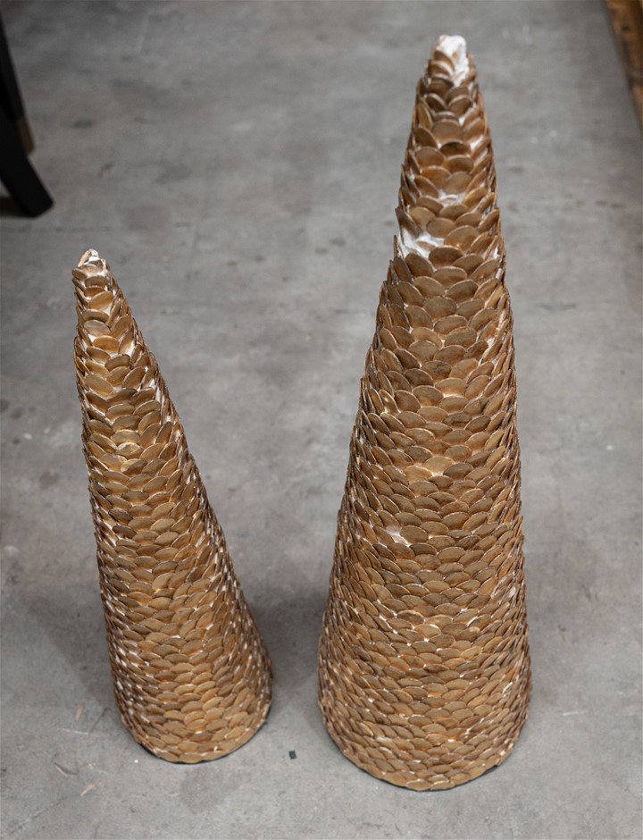DÉCOR MOTHER OF PEARL SHELL CONES MEDIUM + LARGE. NB: MISSING SOME SHELLS &