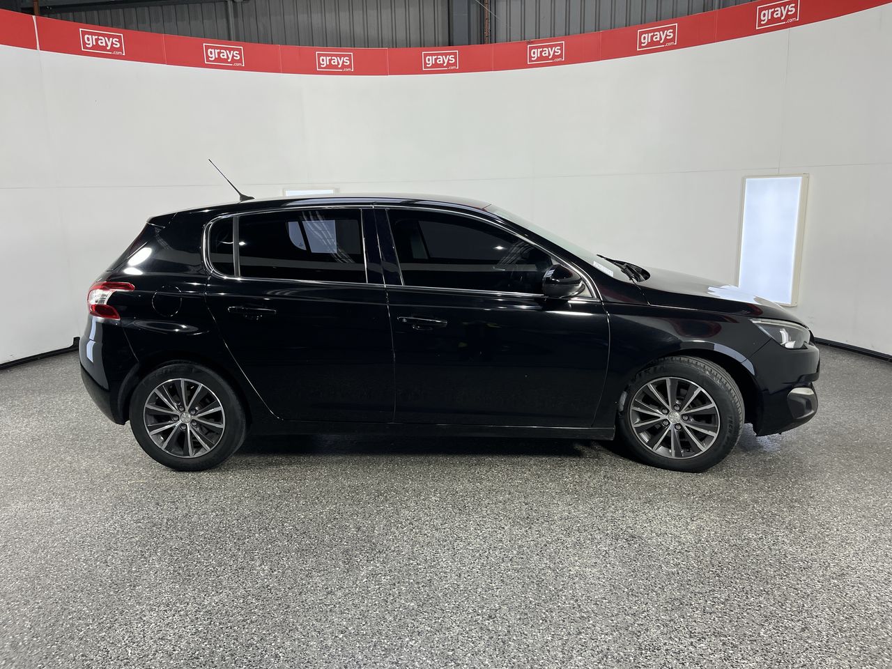 Vehicle photo