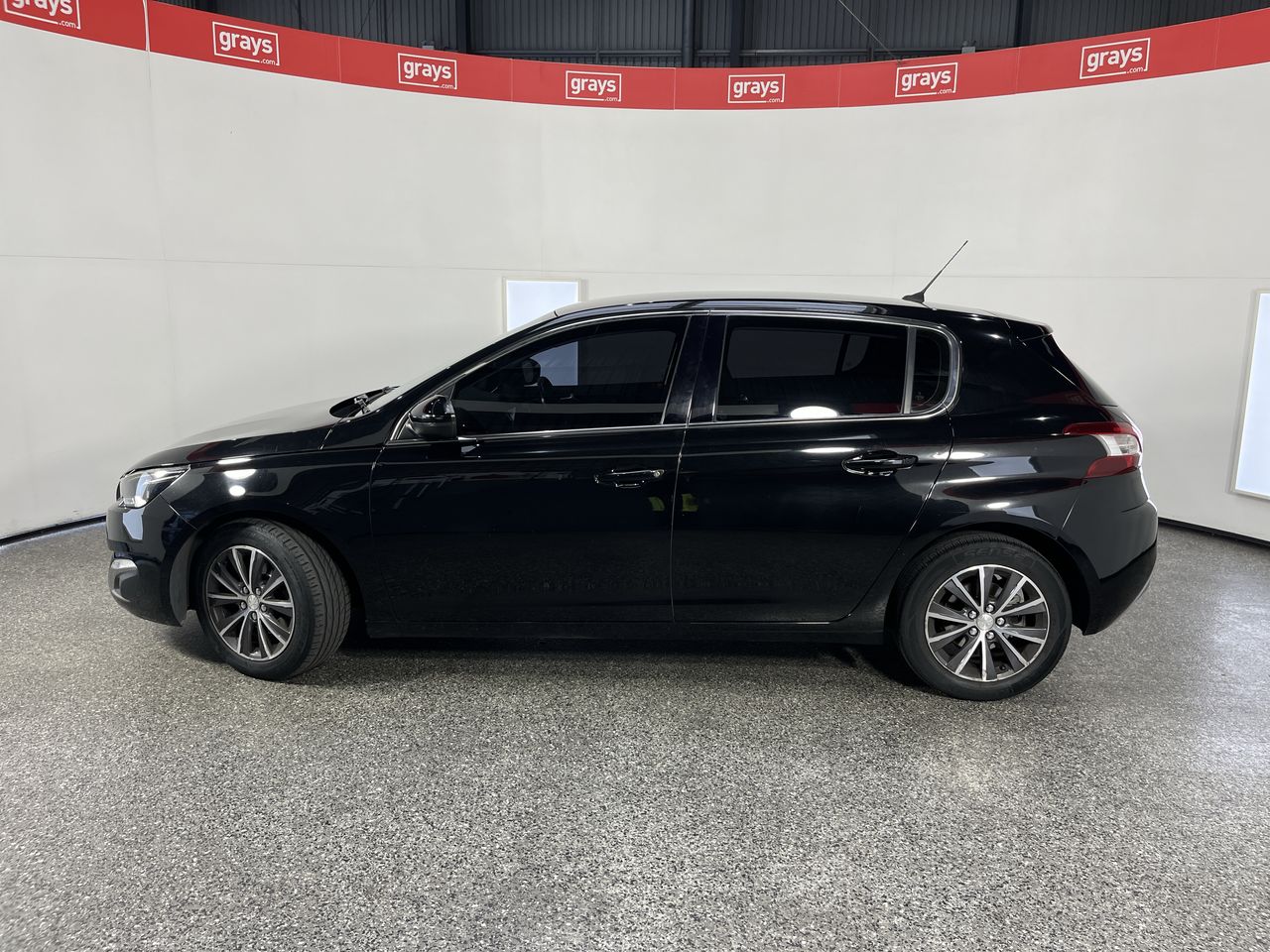 Vehicle photo