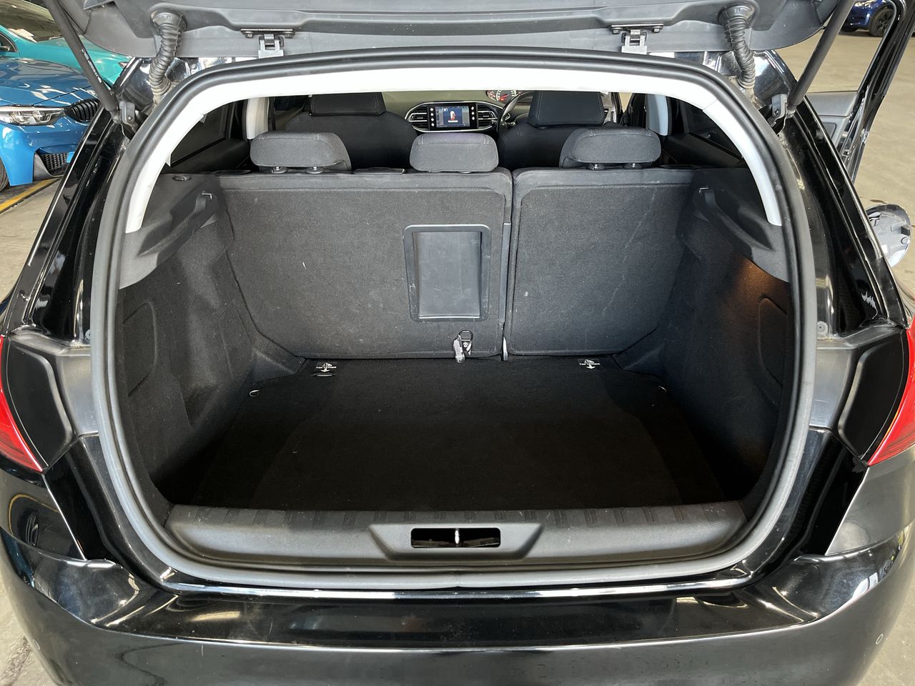 Vehicle photo