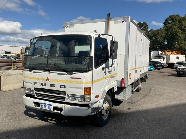 2007 Mitsubishi Intercooler Fighter 6 x 4 Refrigerated Body Truck