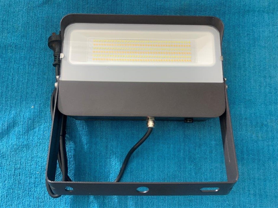 New in Box Gulite LED Flood Light, 80W - Quantity 1