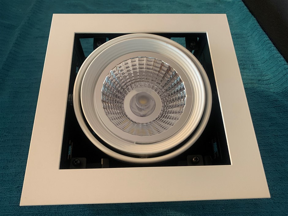 2 x Various LED Lights