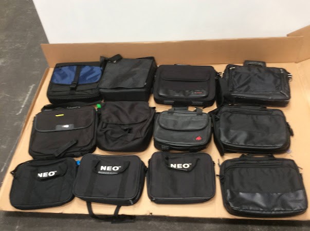 DELL/NEO Mixed Brand and Model Laptop Carrying Bags (Lot of 12)