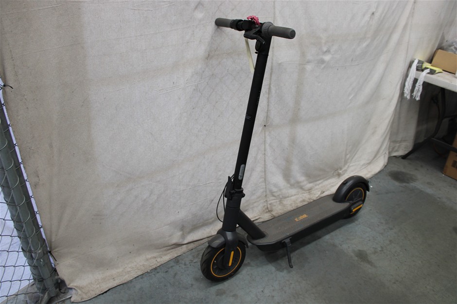 Ninebot Black/Grey/Orange E-Scooter
