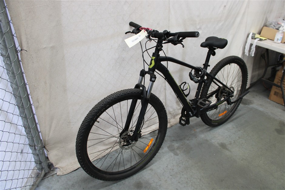 Scott Grey/Black Bicycle