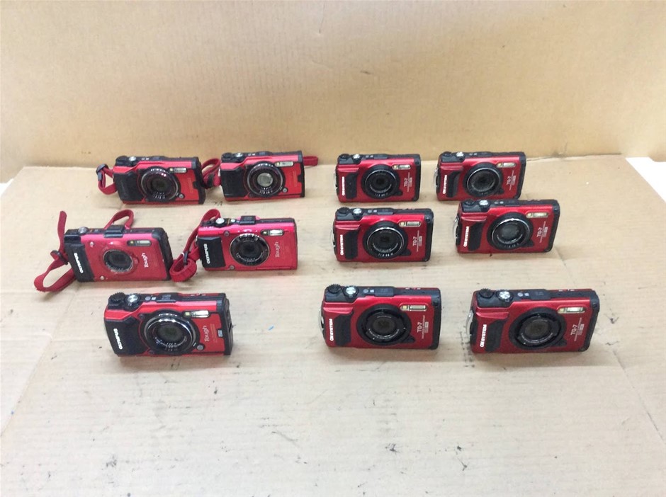 Olympus TG-2/TG-4/IM005/IM015/IM032 Digital Camera (Lot of 11