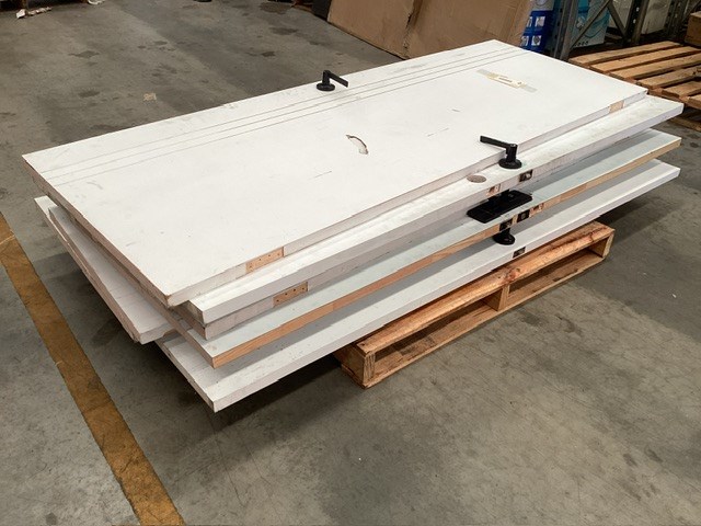 Pallet Containing Assortment Of Doors